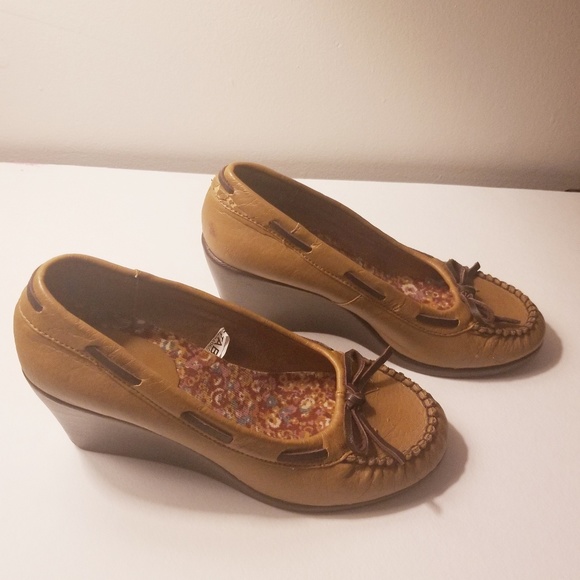 Wedges - Picture 2 of 4